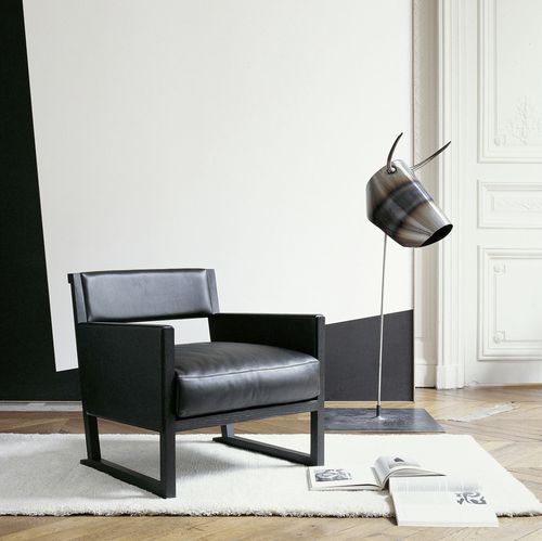 Poltrona contemporanea - MUSA - MAXALTO - in tessuto / in pelle / in legno massiccio