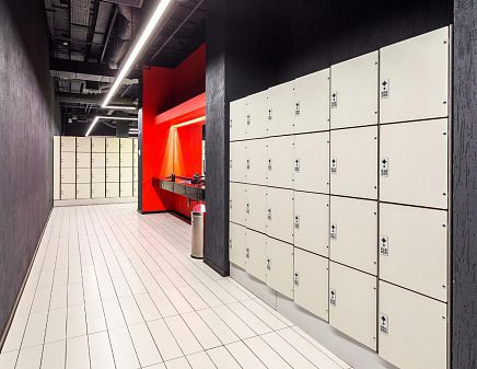 Armadietto spogliatoio in HPL - FOUR COMPARTMENT - Foreman Fitness Europe GmbH - per impianto sportivo / per centro benessere
