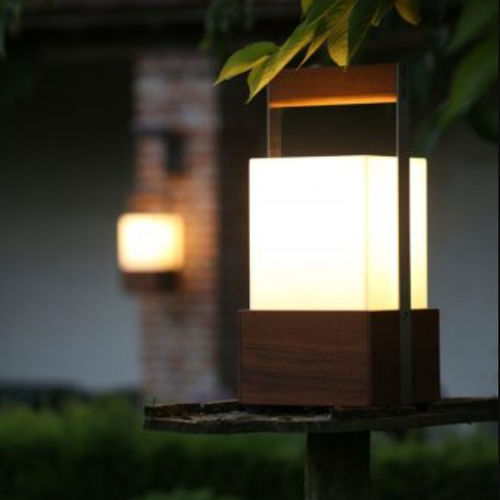 Lampada portatile - MOON SOON - TRADEWINDS atelier - in acciaio inossidabile / in teak / in Plexiglas®