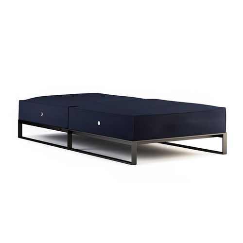 Dormeuse da giardino - MOORE - Röshults - contemporanea / in Sunbrella® / con supporto in acciaio inossidabile