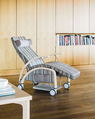 Poltrona medica in tessuto - TORRAS 8000/V - Brunner GmbH - in legno / inclinabile / con rotelle