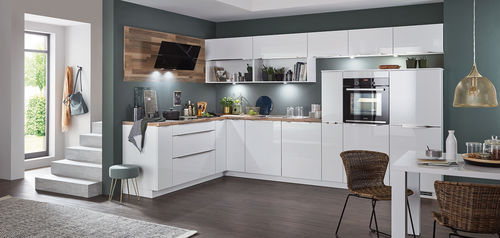 Cucina contemporanea - LUX 817 - nobilia - in legno / a L / con maniglia integrata