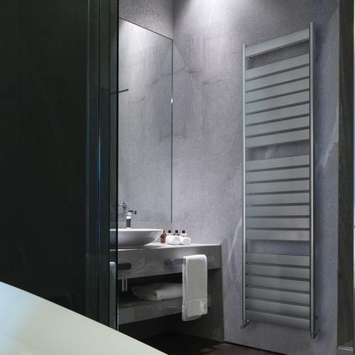 Scaldasalviette ad acqua calda - VEGA-O - K8 Radiatori - 0...500 w / 501 w...750 w / 751 w...1000 w