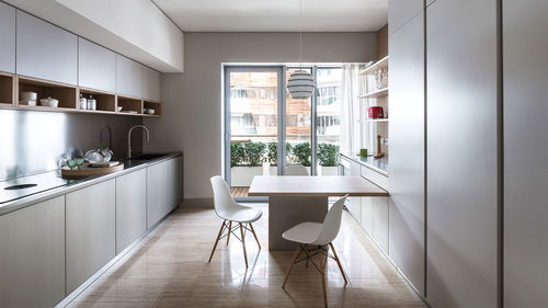 Cucina contemporanea - 202002 - TM Italia - in rovere / in legno laccato / in acciaio inossidabile