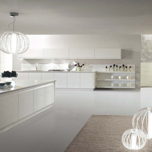 Cucina contemporanea - ZEROCINQUE - DIBIESSE - in legno laccato / senza maniglie / finitura lucida