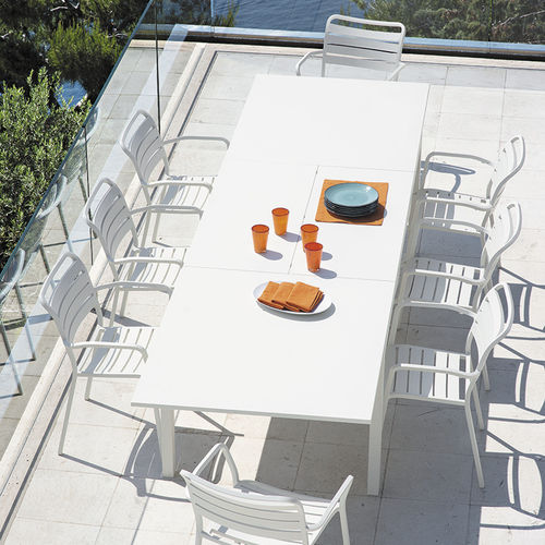 Tavolo da pranzo contemporaneo - Flat - Ethimo - in metallo / con supporto in metallo / rettangolare