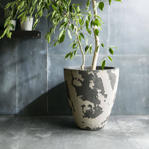 Vaso da giardino in terracotta - NARA - DOMANI - rotondo / per uso residenziale / bianco