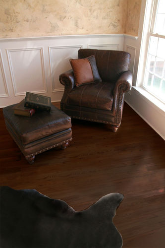 Pavimento in vinile - PEEL & STICK : GUNSTOCK OAK - Novalis International - a doghe / liscio / aspetto legno