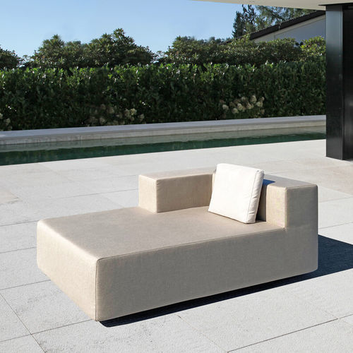 Dormeuse contemporanea - CHAISE - april furniture - in tessuto / con supporto in metallo / da esterno