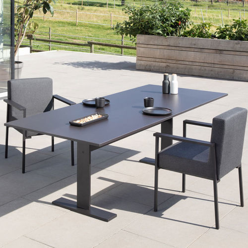 Tavolo da pranzo contemporaneo - TEE - april furniture - in ceramica / in gres porcellanato / in pietra