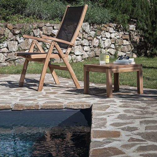 Tavolo d'appoggio contemporaneo - Savana - Il Giardino di Legno - in teak / con supporto in teak / quadrato
