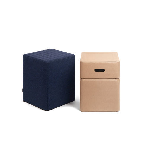 Pouf contemporaneo - COVER - Objekten - in tessuto / in legno / quadrato
