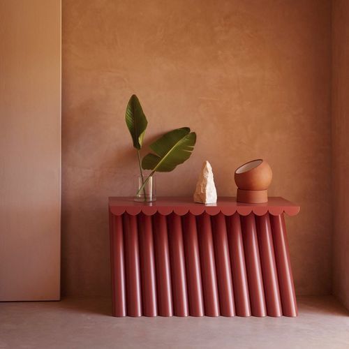 Credenza contemporanea - GRAVITY - Ginger & Jagger - in corallo / con base centrale / contract