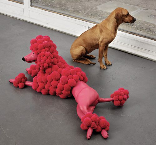 Scultura in lana merinos - Poodle pink - MYK Berlin - fatta a mano / a pavimento / colore personalizzabile