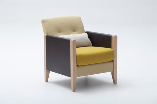 Poltrona contemporanea - RESIDENT - ADENTRO - in faggio