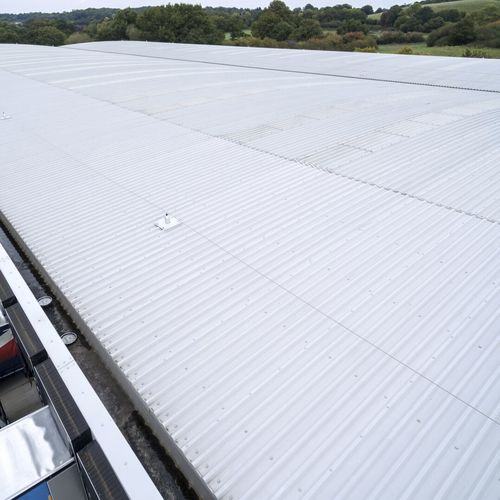 Lamiera perforata - COLORCOAT AQUATITE ® - TATA STEEL - decorativa / in acciaio / in zinco