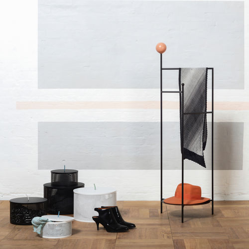 Appendiabiti contemporaneo - GESTUS  - OK DESIGN - in metallo