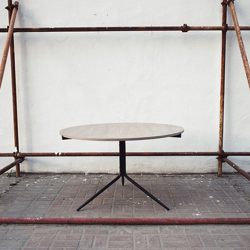Tavolo da pranzo contemporaneo - TRIPOD - STELLAR WORKS - in acciaio / in laminato / rotondo
