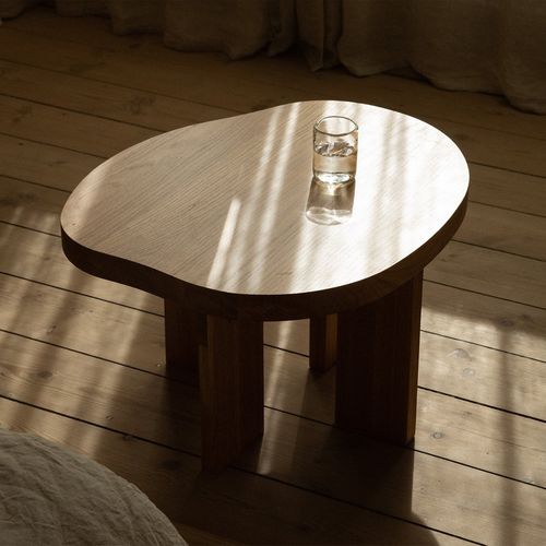 Tavolo d'appoggio contemporaneo - Pond - FRAMA - in rovere / in legno oliato / con supporto in quercia