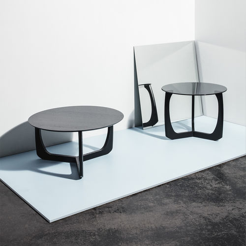 Tavolino basso contemporaneo - LILI - mobel copenhagen - in rovere / in vetro / rotondo