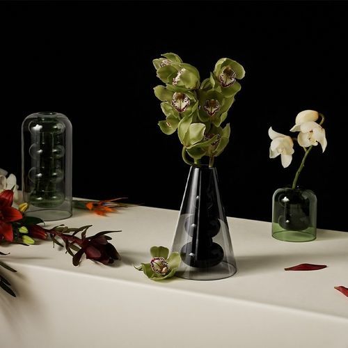 Vaso contemporaneo - BUMP  - Tom Dixon - in vetro borosilicato / fatto a mano / contract
