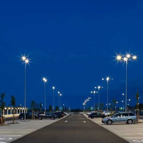 Lampione urbano - A22 - RAB Lighting - contemporaneo / in metallo / LED