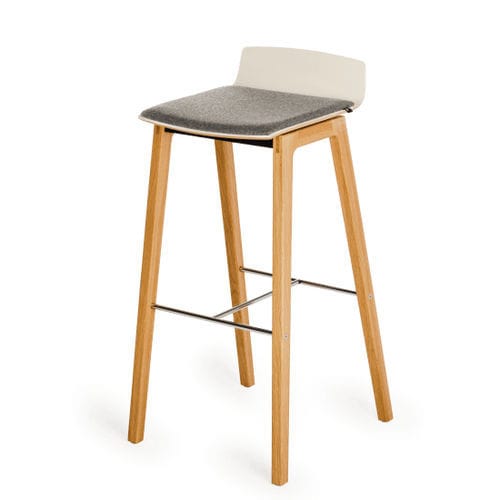 Sgabello da bar contemporaneo - MOVE.MIX - König Neurath - in legno / con supporto in quercia / con 4 gambe