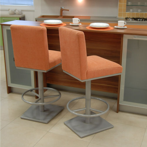 Sedia alta contemporanea - JERGY  - KODRETA furniture, s.r.o. - da interno / in tessuto / in pelle
