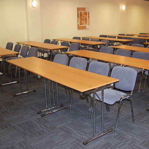 Tavolo da conferenza contemporaneo - MERLIN  - KODRETA furniture, s.r.o. - in legno / con supporto in metallo / rettangolare