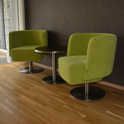 Poltrona contemporanea - ROXET  - KODRETA furniture, s.r.o. - in tessuto / in pelle / in lamiera