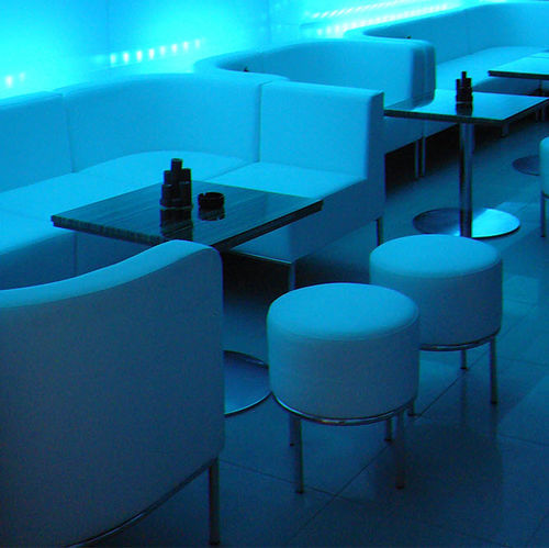 Sgabello contemporaneo - VESNA  - KODRETA furniture, s.r.o. - in pelle / in tessuto / con supporto in metallo