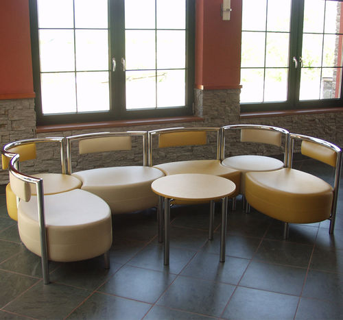 Divanetto imbottito modulare - ORO - KODRETA furniture, s.r.o. - contemporaneo / in tessuto / in pelle