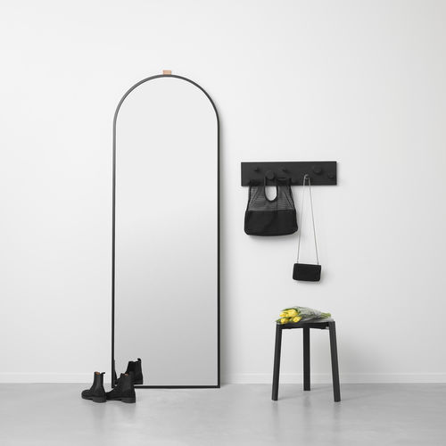 Specchio da terra - ECHO - A 2 designers - contemporaneo / in pelle / nero