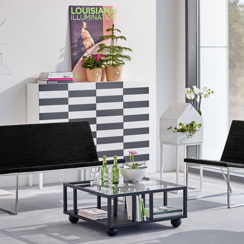 Tavolino basso contemporaneo - SHOW - A 2 designers - in vetro / con supporto in quercia / con supporto in MDF