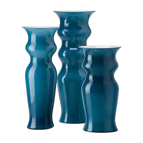 Vaso contemporaneo - ODALISCHE - Venini - in vetro soffiato / blu