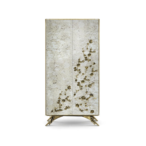 Armadio contemporaneo - SPELLBOUND AGED MIRROR - KOKET Love Happens - in legno laccato brillante / in ottone / con ante battenti