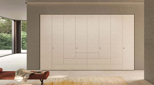 Armadio contemporaneo - Podio  - Presotto - in melaminico / con ante battenti / a cassetti
