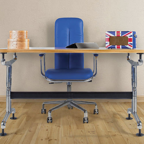 Sedia da ufficio contemporanea - Zoeftig - da interno / in pelle / con supporto in alluminio