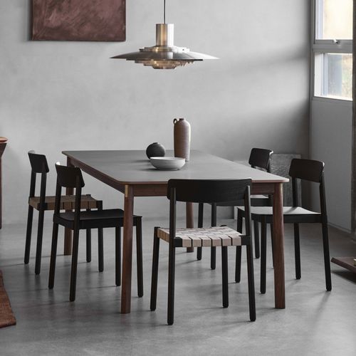 Tavolo da pranzo contemporaneo - PATCH - Andtradition - in legno massiccio / con supporto in legno massiccio / rettangolare