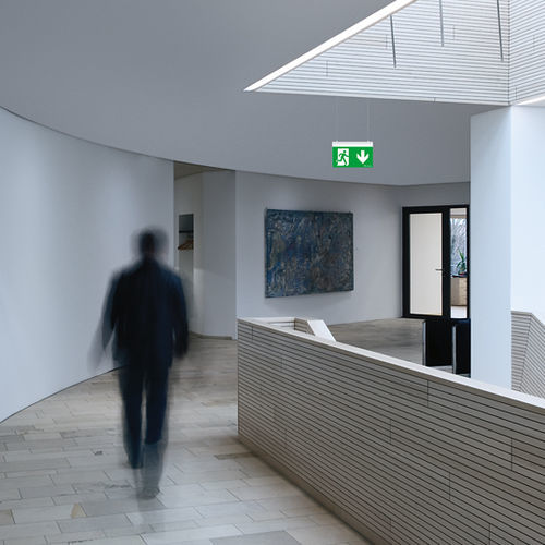 Illuminazione di emergenza da incasso a soffitto - COMSIGN 150 P - ZUMTOBEL - sospesa / sporgente / rettangolare
