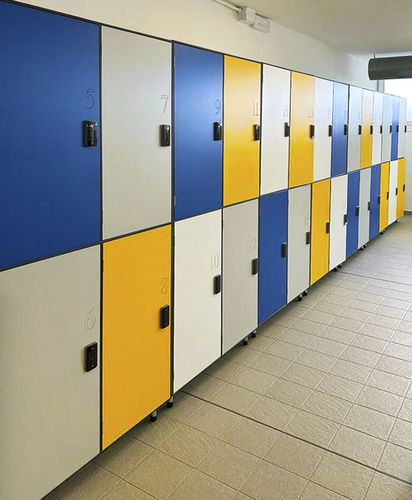 Armadietto spogliatoio in HPL - ARMADIETTO A 2 ANTE - Cel Components S.r.l. - per scuola / per asilo nido / per strutture medico-sanitarie