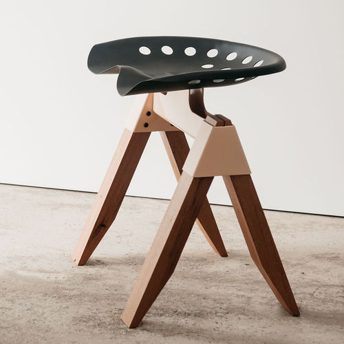 Sgabello contemporaneo - HARVESTER - LifeSpaceJourney - in acciaio / con supporto in legno