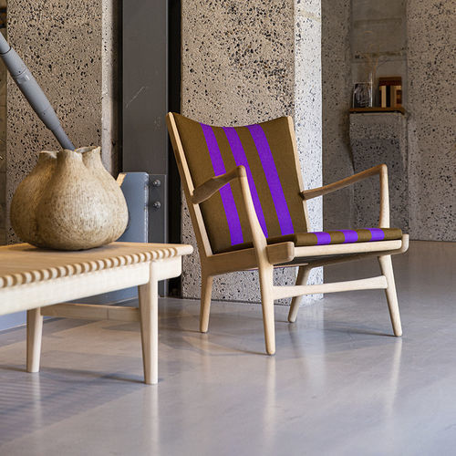 Poltrona contemporanea - pp16 - PP MØBLER - in tessuto / in rovere / con schienale alto