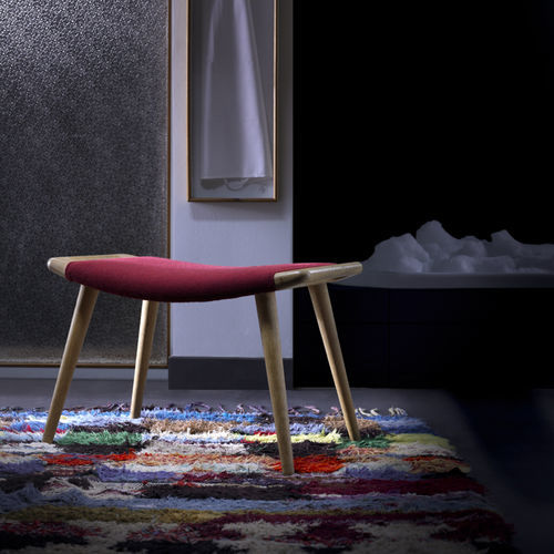 Poggiapiedi contemporaneo - PP120 - PP MØBLER - in tessuto / in pelle / in legno