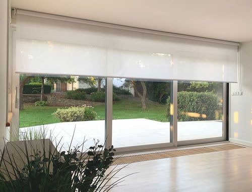 Tenda avvolgibile a rullo - ZOOMTECH® | F SERIES - Resstende - per finestra / in tessuto / in alluminio estruso