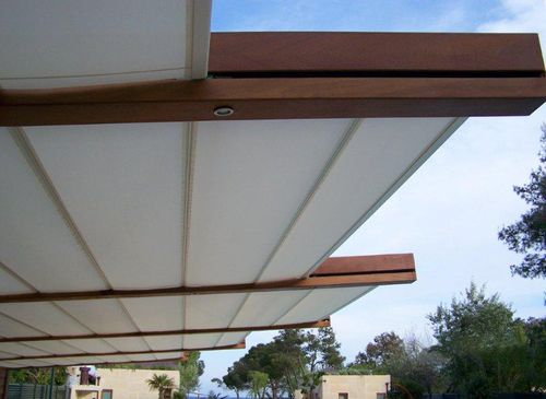 Tenda da sole a cassonetto - Resstende - a motore
