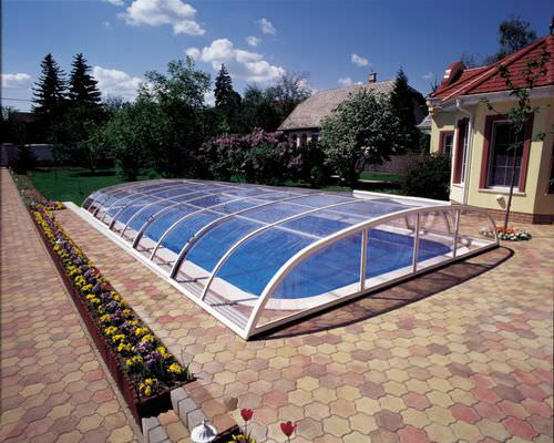 Copertura per piscina bassa - STAR – STAR PLUS - Aquacomet Kft. - scorrevole / in policarbonato / a motore
