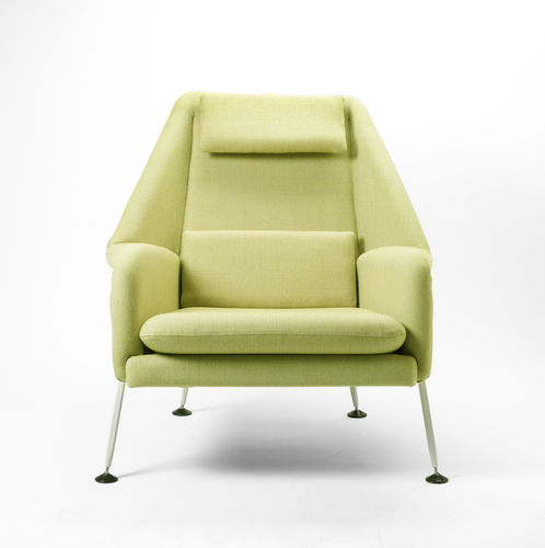 Poltrona contemporanea - THE HERON - Race Furniture - in tessuto / con poggiapiedi / con poggiatesta