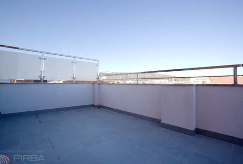 Ringhiera in acciaio inossidabile - PARAPET - PIRBA - pannelli in vetro / da esterno / per balcone