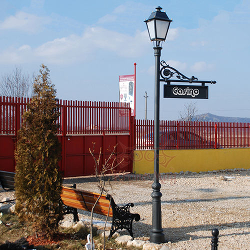 Pannello segnaletico a pavimento - VILLA-550.INDICO-Villa - KRONEMAG MILLENIUM srl - acciaio / in ghisa / di orientamento